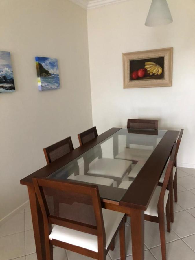 Giardino: Beachfront With Pool And Sports Facilities Apartment Florianopolis